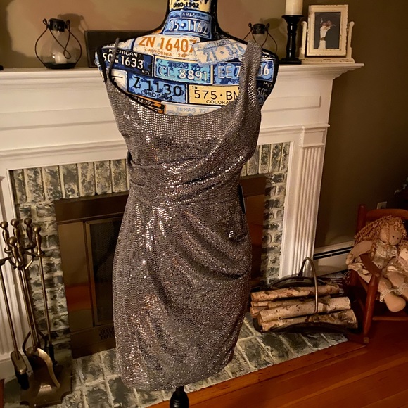 🌺BOGO🌺 Express Party Dress~Think NYE!✨🎉🥂 - Picture 1 of 6